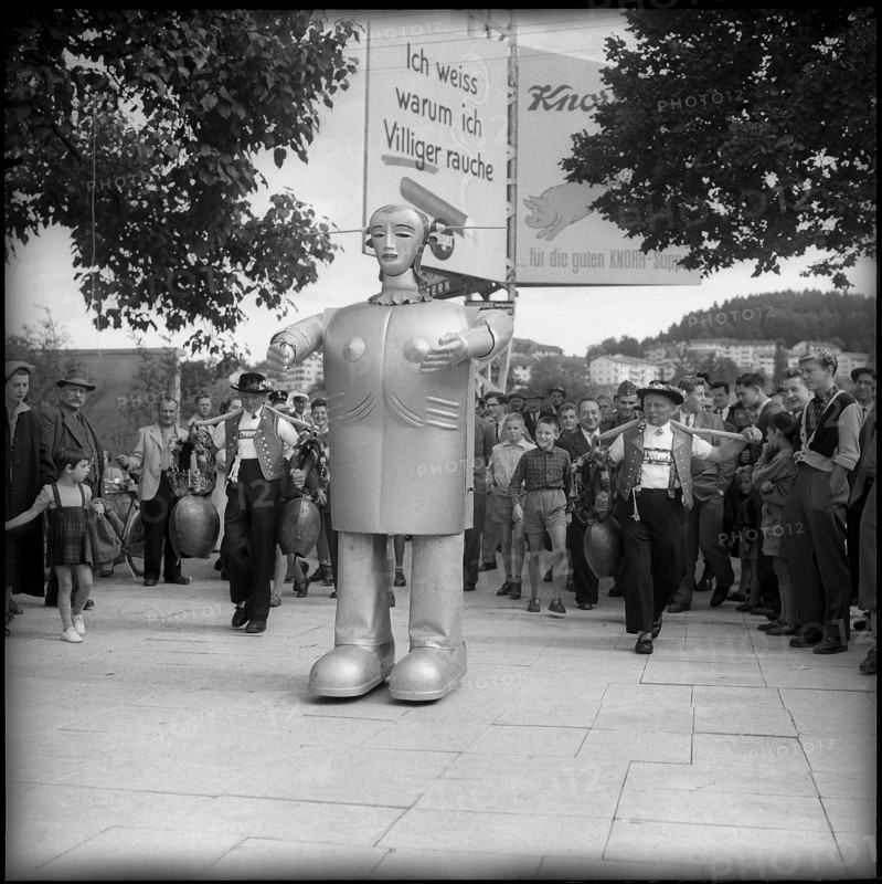 SLA 1954: Robots