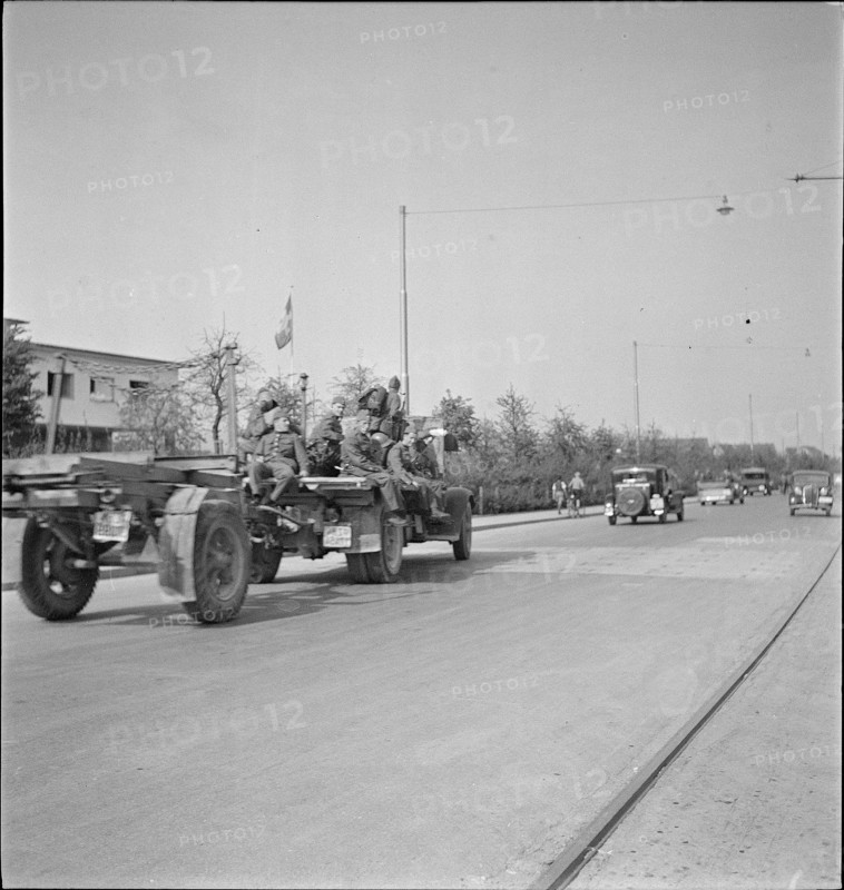 Conscription; general mobilization; 1940