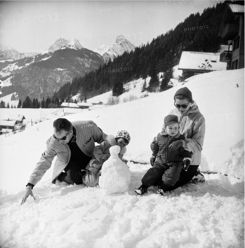 Grace and Rainier of Monaco with family in Schönried, 1960.
