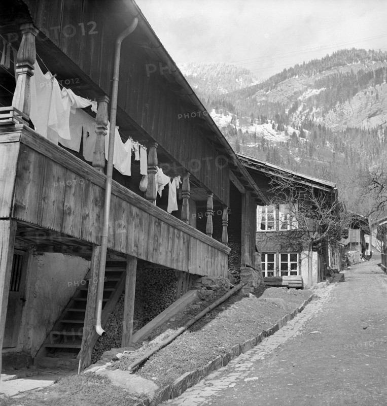 Wooden houses in Brienzwiler; 1940.