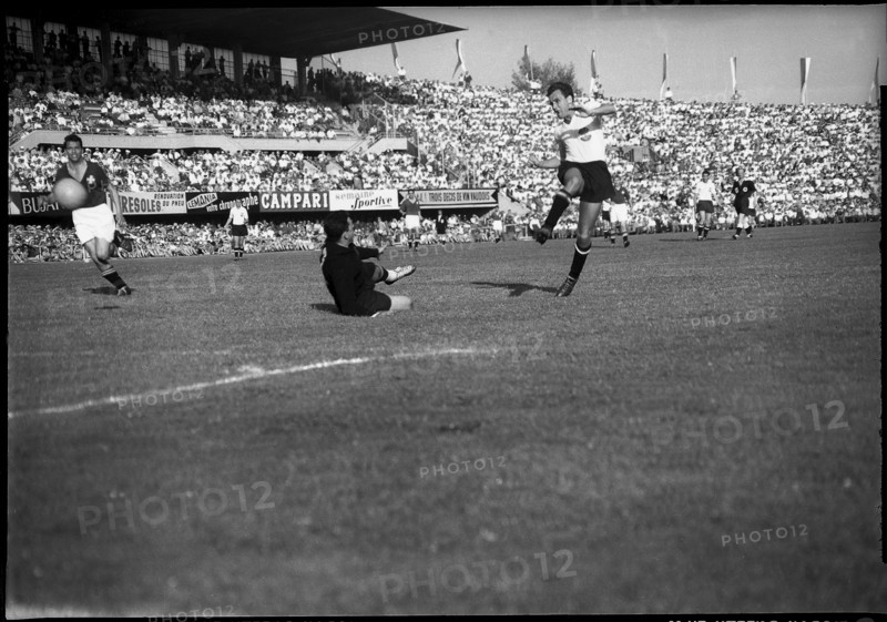 Football WC quarter final 1954: Switzerland - Austria.