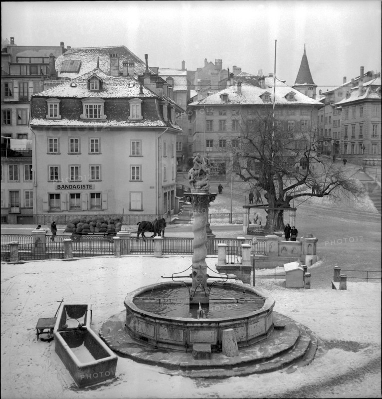 Fribourg; Place du Tilleul; 1945.