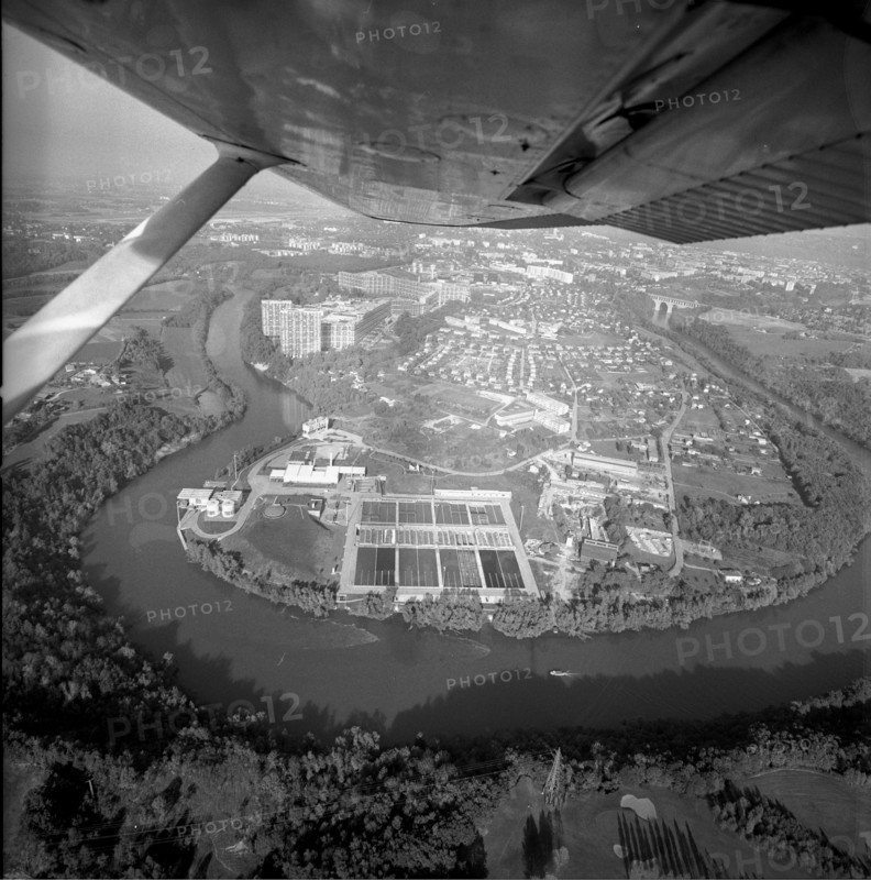 Geneva: new-built satellite town Le Lignon; 1971.