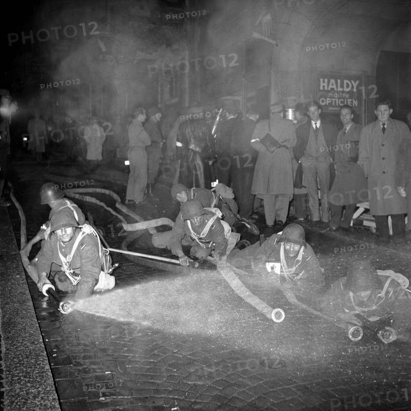Civil defence training in Lausanne, 1958.
