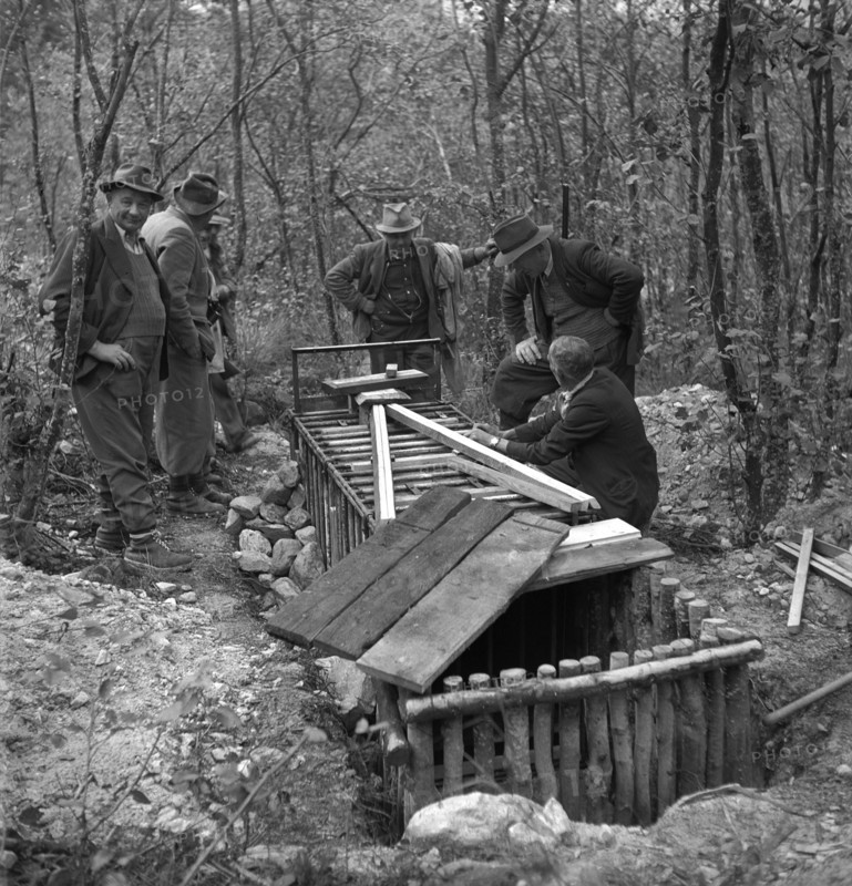 Hunting panthers in Valais, 1946.