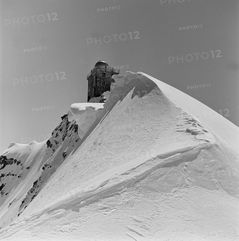 Jungfraujoch and Jungfrau observatory; 1960.