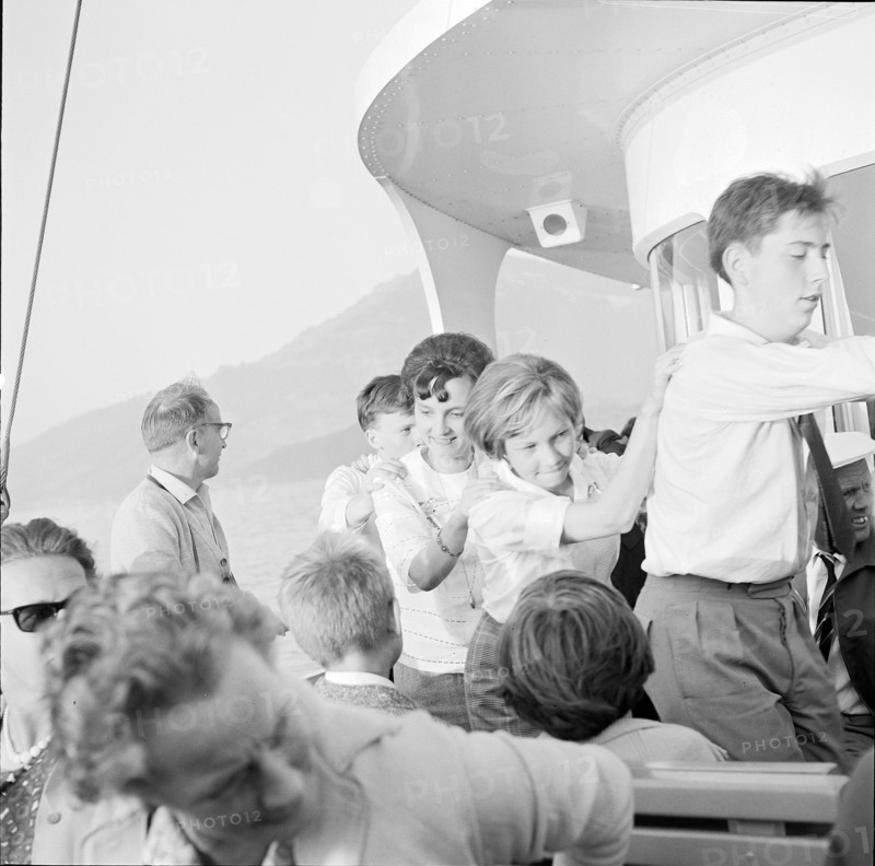 National holiday: young people dancing on a ship; 1962.