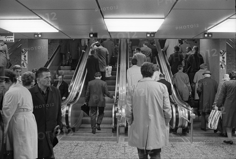 Moving stairs in the railway station passage «Shop Ville», 1970.