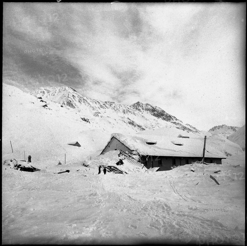 Avalanche in Andermatt; 1951.