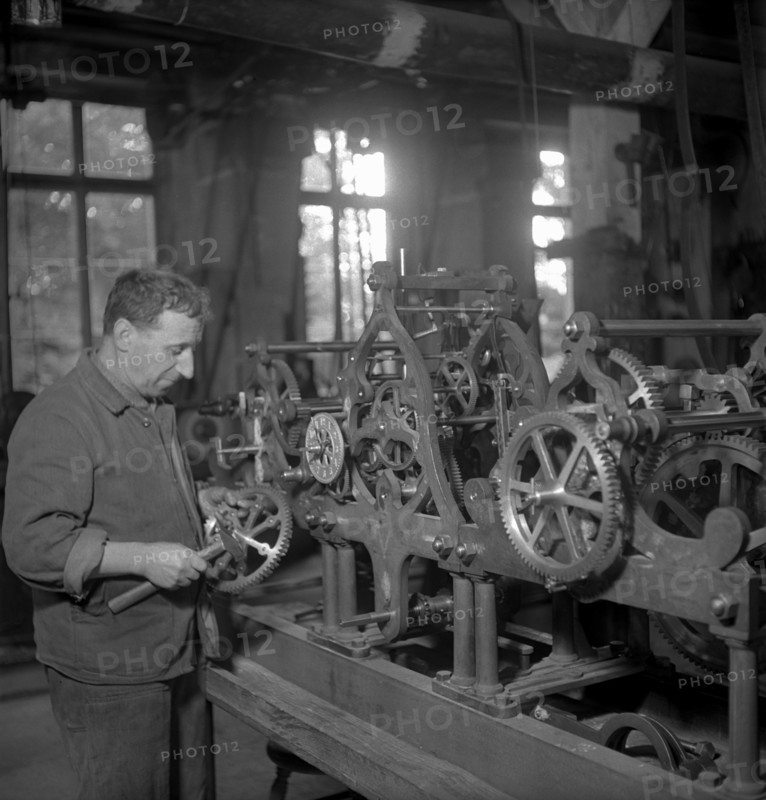 Andelfingen; Turmuhrenfabrik Mäder AG; 1946.