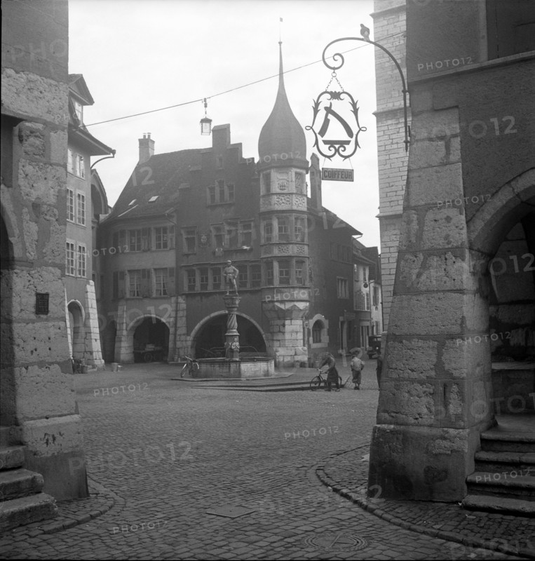 Venner fountain at Ringplatz, Biel 1950.