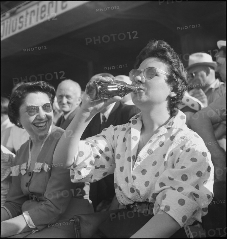 Football WC in Switzerland 1954: Spectator having Coca Cola.