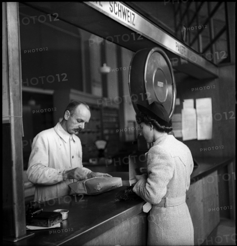 Posting of Mail for the Military Postal Service, 1939.