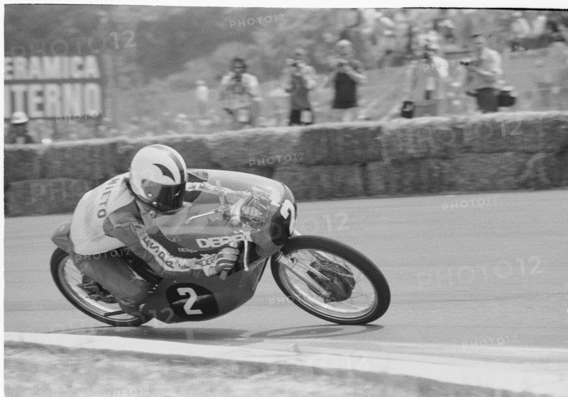 Motorcycle GP Imola 1974: Angel Nieto.
