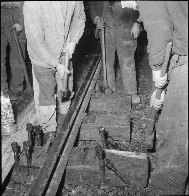 Replacement of the railway bridge in Zurich-Wipkingen 1947.