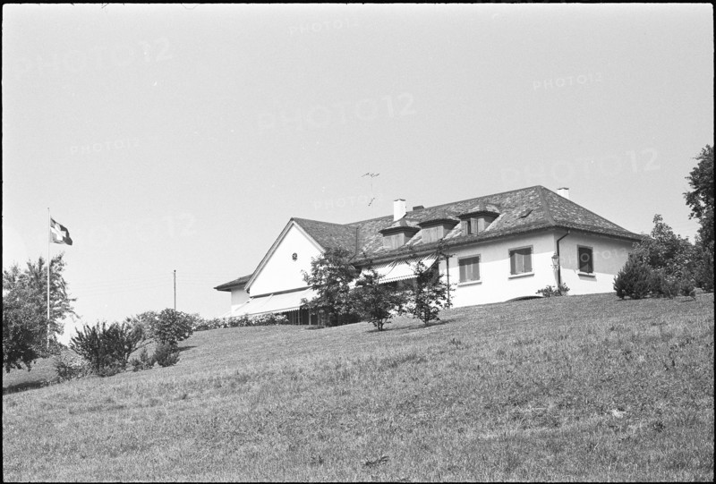 General Mobutu: villa near Lake Geneva, 1968.