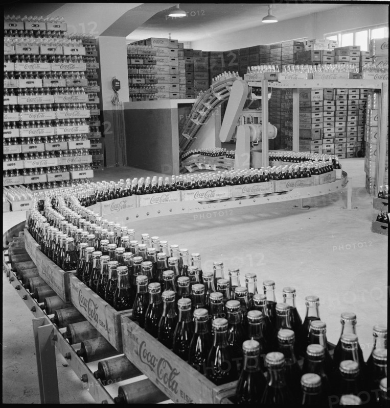 Coca-Cola, Bottling plant Zurich, production line; 1950.