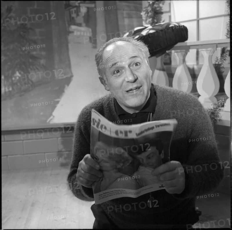 Ettore Cella with an issue of sie + er, 1966.