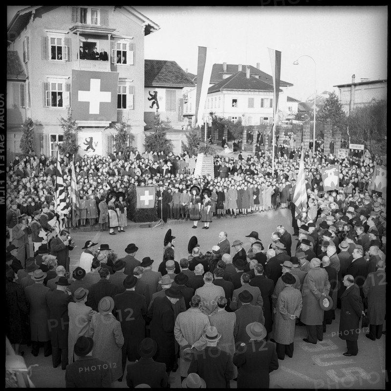 St. Gallen celebrating Federal councillor Thomas Holenstein one day after his election; 1954.