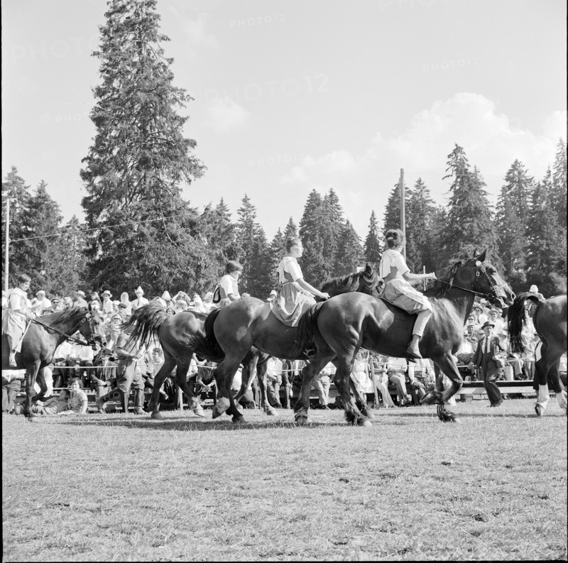 59th Marché-Concours Saignelégier, children parade, 1962.