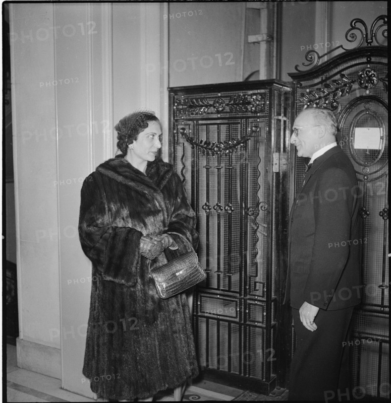 Queen Zein al-Sharaf in Lausanne, 1952.