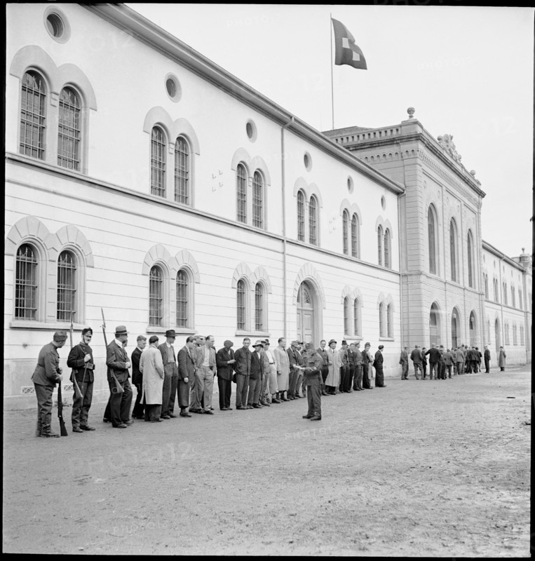 Called up armed Army auxiliaries; 1939.