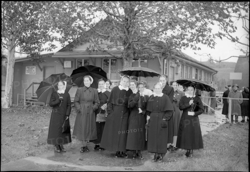 Nurses of Berne in Belp 1950.