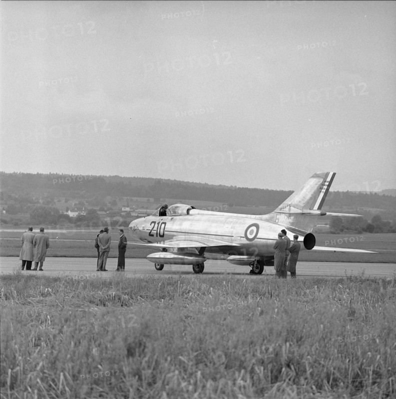 Army testing Dassault MD 452 Mystère IV A, Kloten 1956.