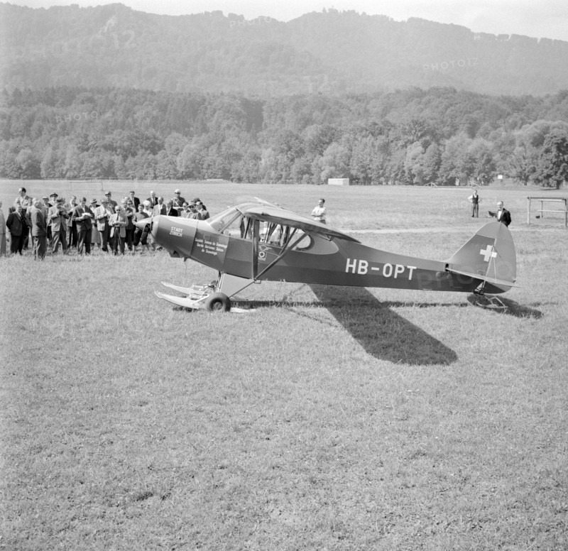 Piper Super-Cub Stadt Zurich on the Allmend Brunau, 1956.