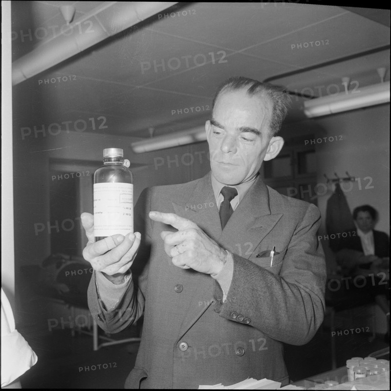 100'000th blood donation in Zurich, 1958.