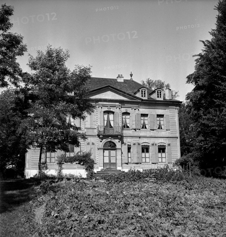 Geneva: Villa Rigot; 1942.