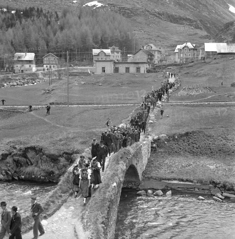 Hospental, inhabitants  reaching Talgemeinde; 1942.