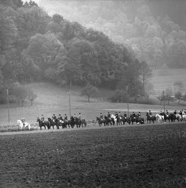 Fox hunting; foxhunting, 1958.