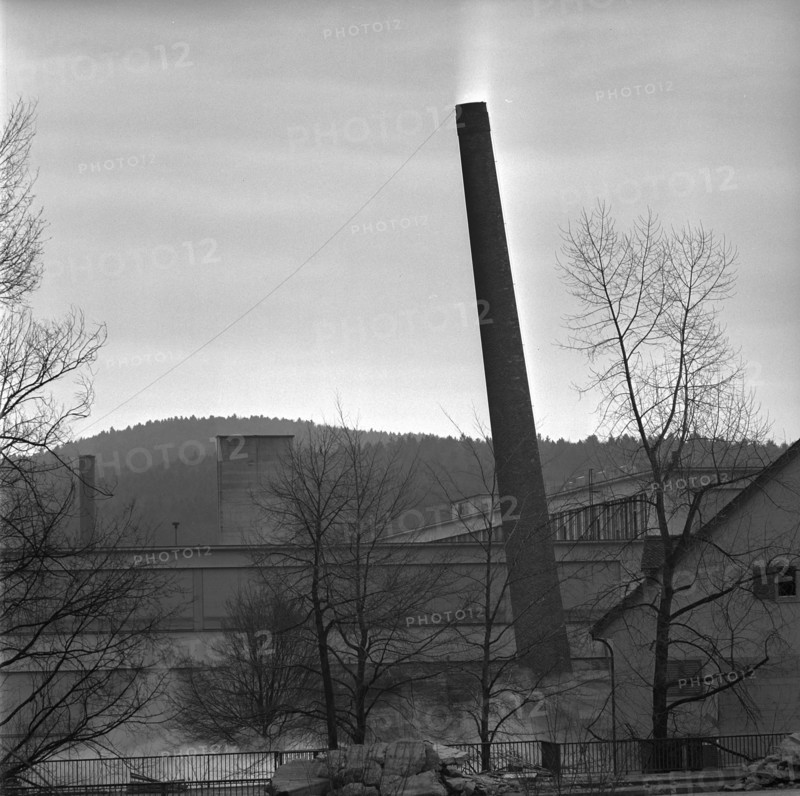Blasting of high chimney, Winterthur 1965.