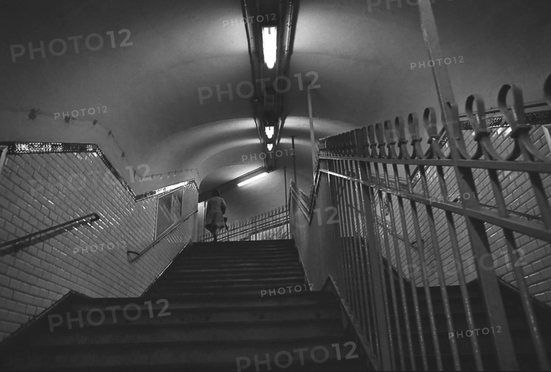 1975, Paris, subway.