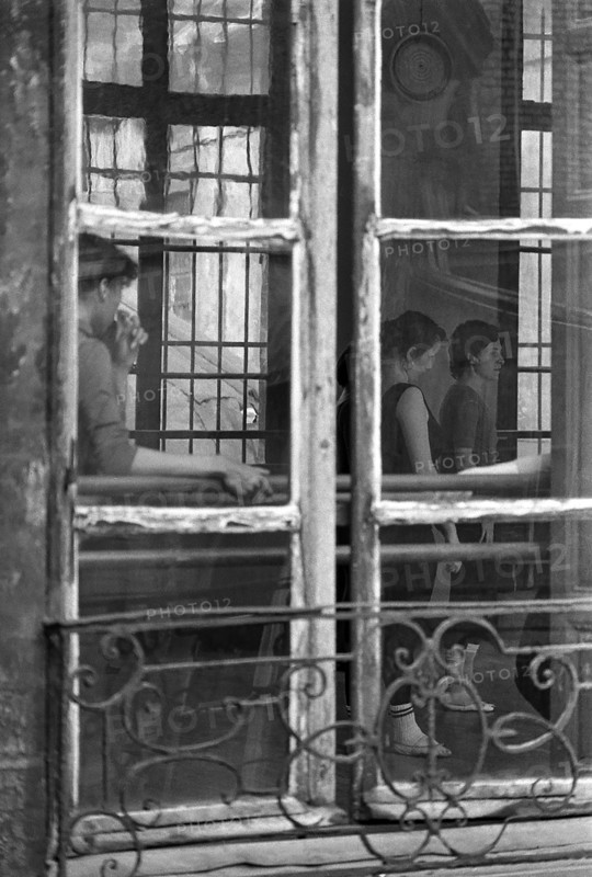 1975, Paris, Marais, dance school.