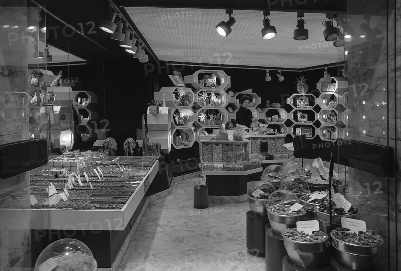 1975, Paris, Marais, shop windows