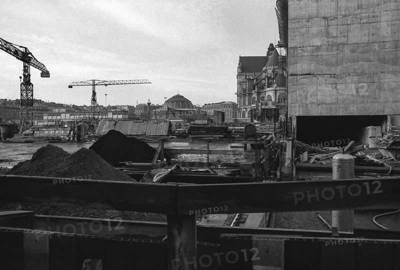 1976, Paris, Rive droite, Les Halles, construction site.