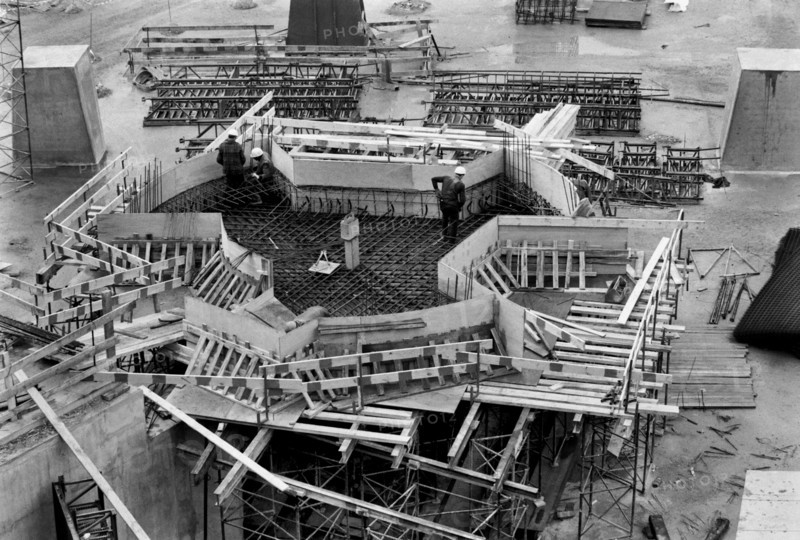 1976, Paris, Rive droite, Les Halles, construction site.