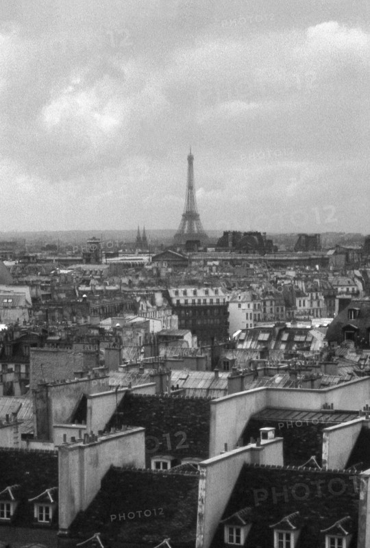 1976, Paris, Rive droite, Paris overview.