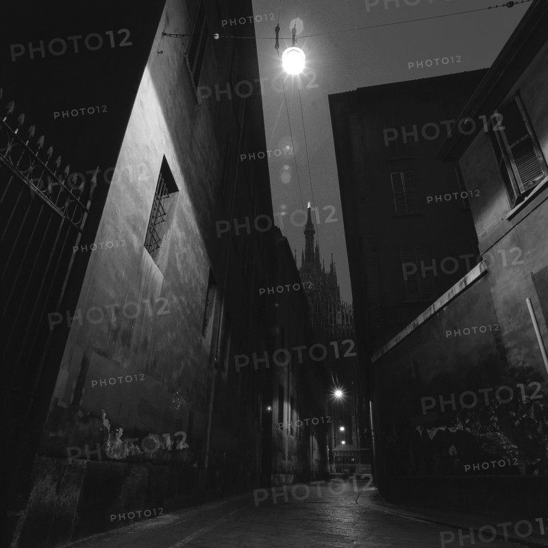 1975, Milan, Duomo, alley.
