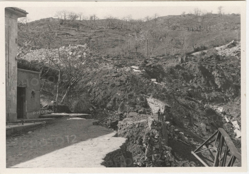 Collapsed ground