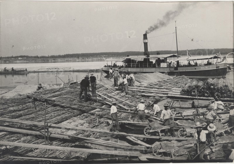 Po River land reclamation works