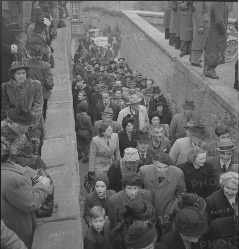 Duttweiler in deployment to Lindenhof place, 1948.
