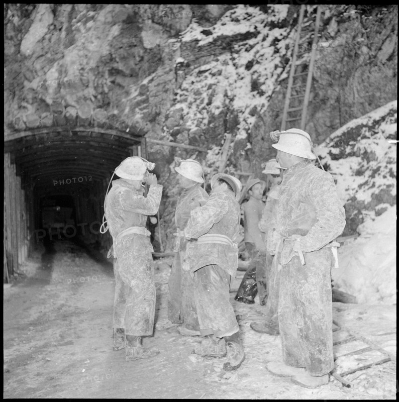 Building site of the railway tunnel Kerenzerberg, around 1960.