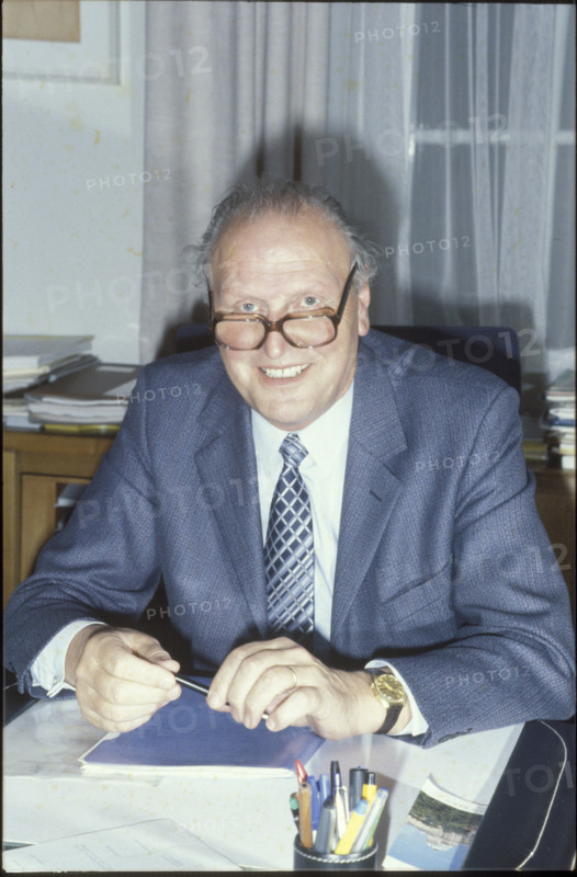 Willi Ritschard in his office.