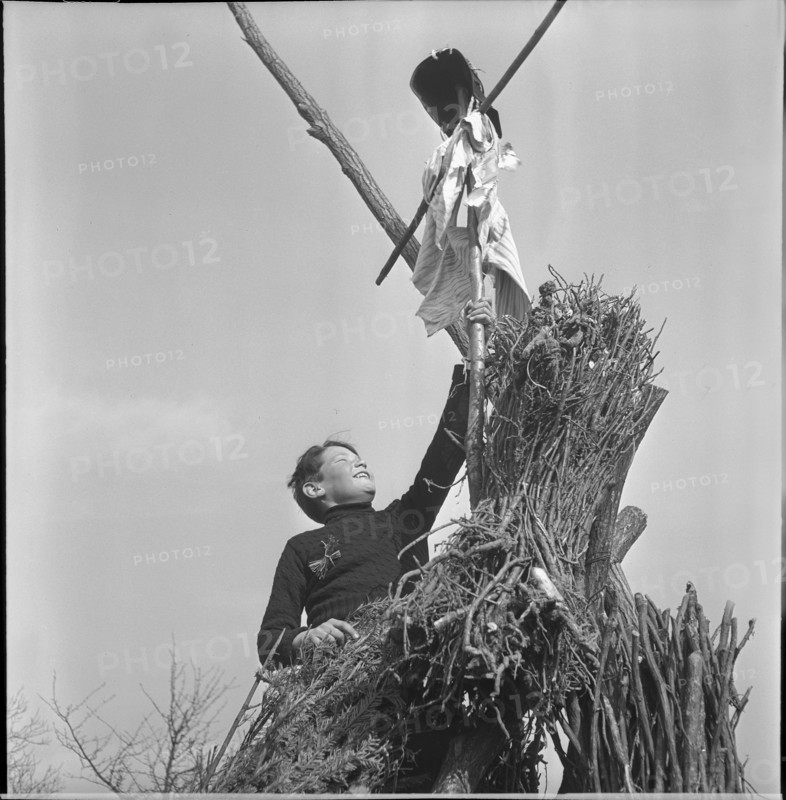 Symbolic burning of winter in Biel-Benken, circa in 1948.