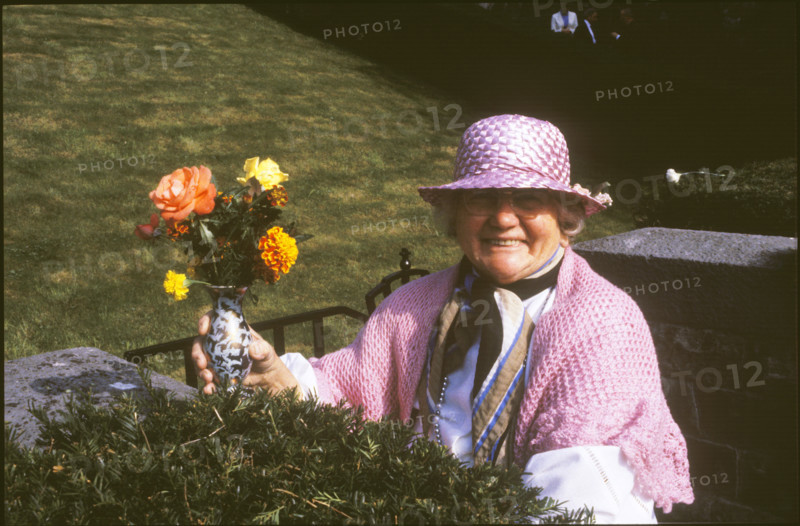 Woman who looks after Queen Astrid of Belgium's grave 1985.