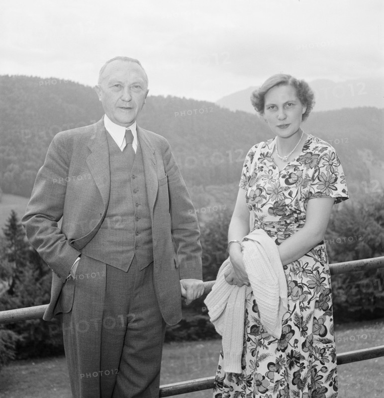 Konrad Adenauer with his daughter.