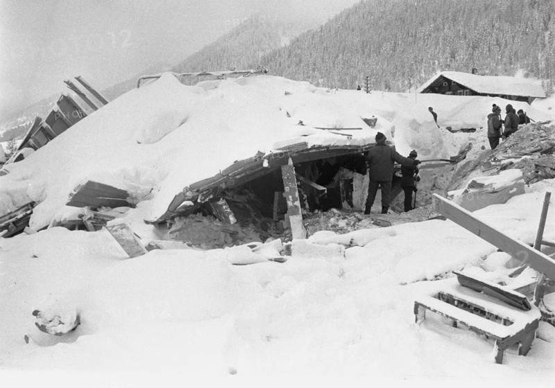 Reckingen: pile of rubble; 1970.